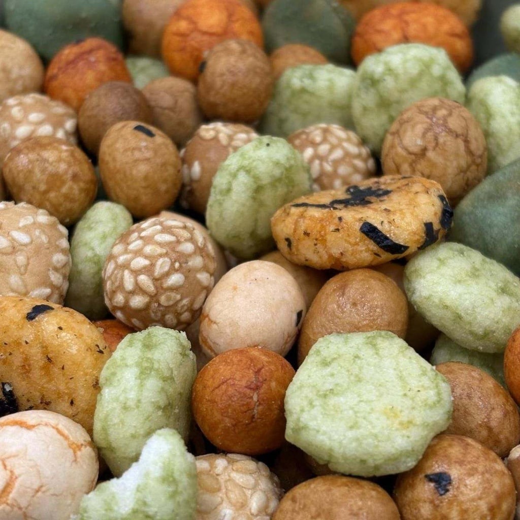 Aperitivo Wasabi con Galletas de Arroz y Cacahuete