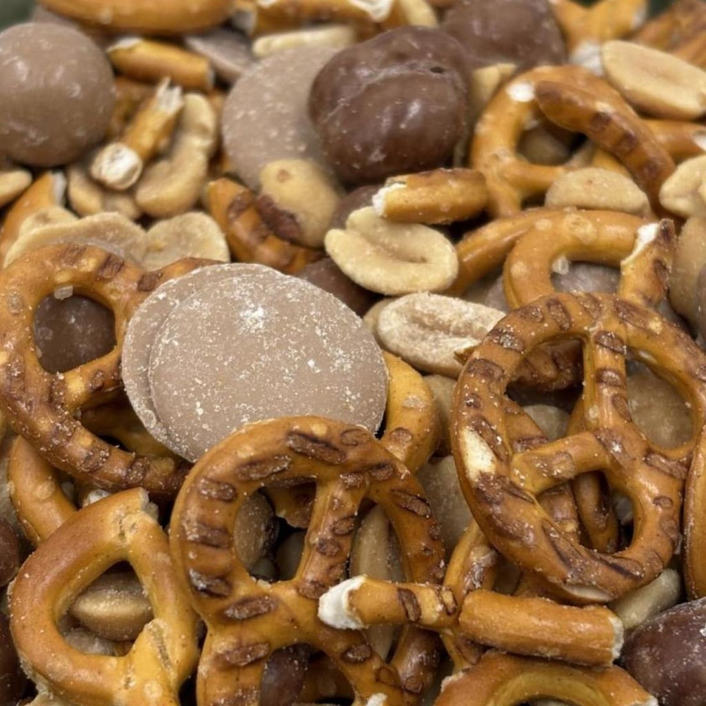 Mix de Cacahuetes y Pretzels con Chocolate y Caramelo
