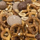 Mix de Cacahuetes y Pretzels con Chocolate y Caramelo