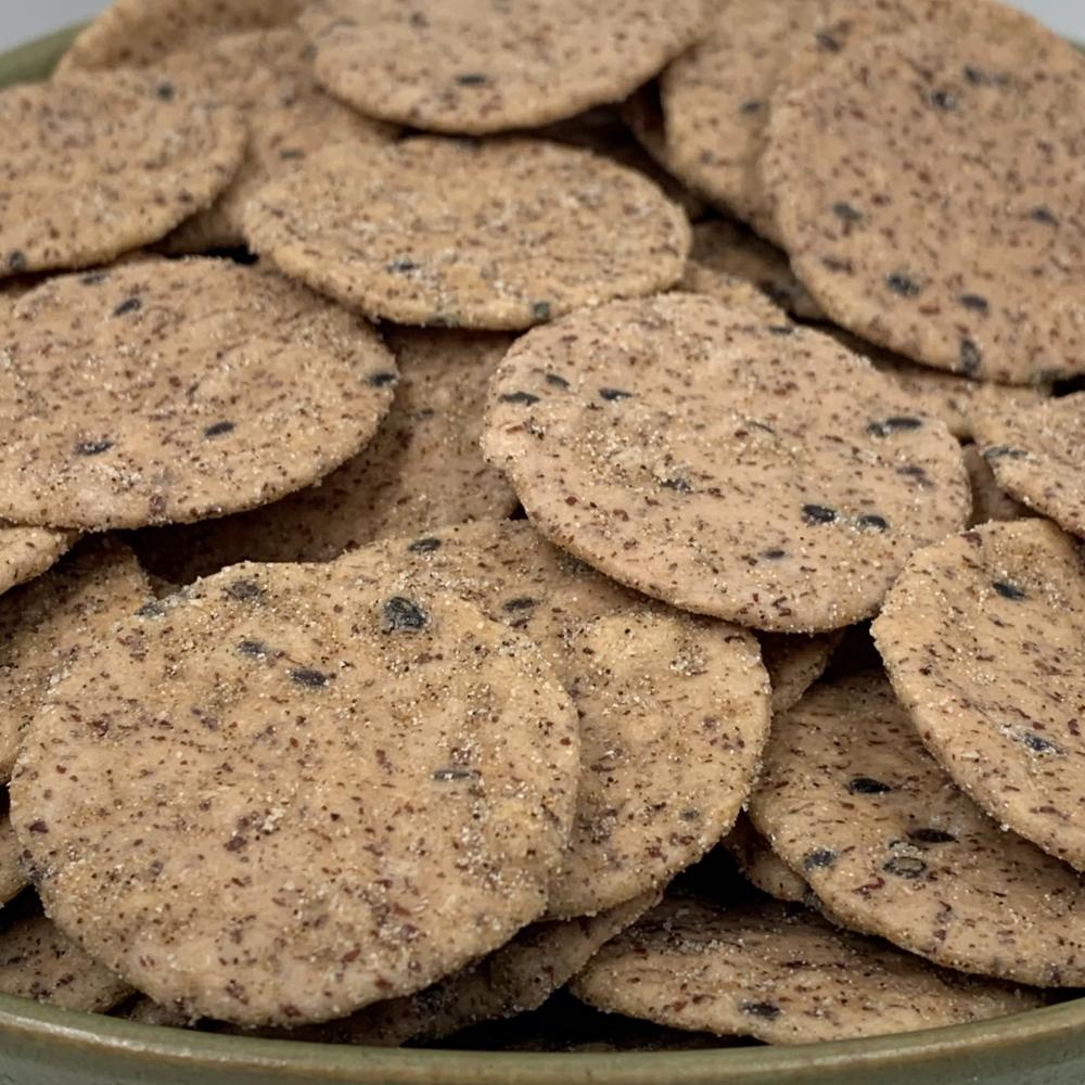 Sesame-Pepper Rice Crackers