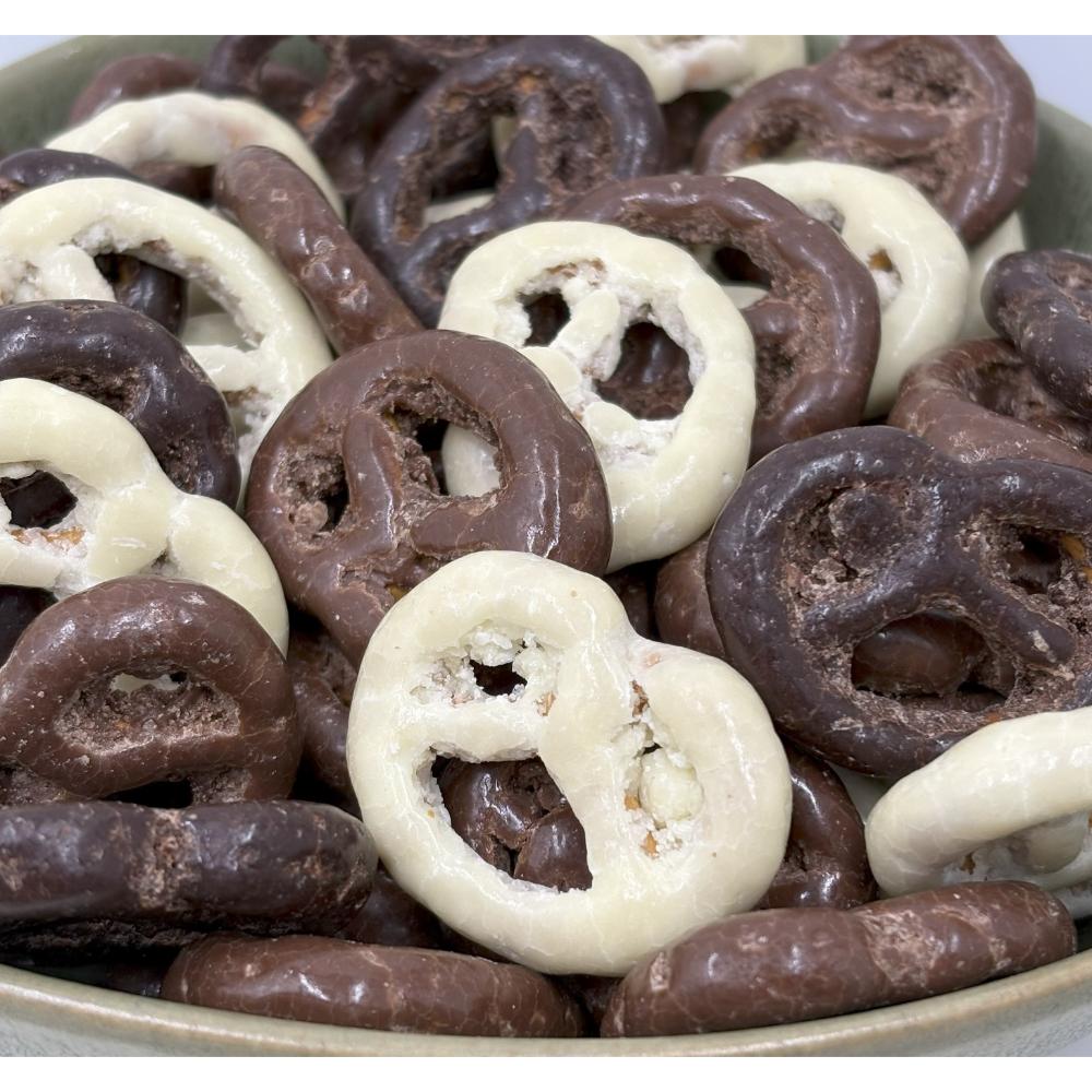 Mélange de pretzels et chocolats