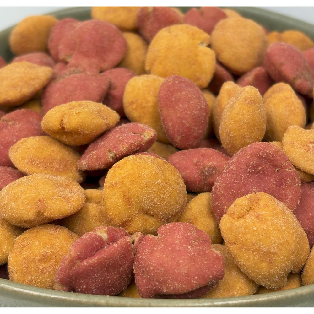 Ravioli de cacahuète au fromage et à la tomate