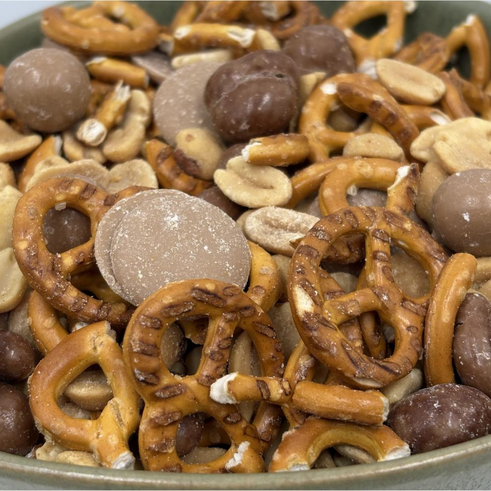Mix de Cacahuètes et Bretzels au Chocolat et Caramel